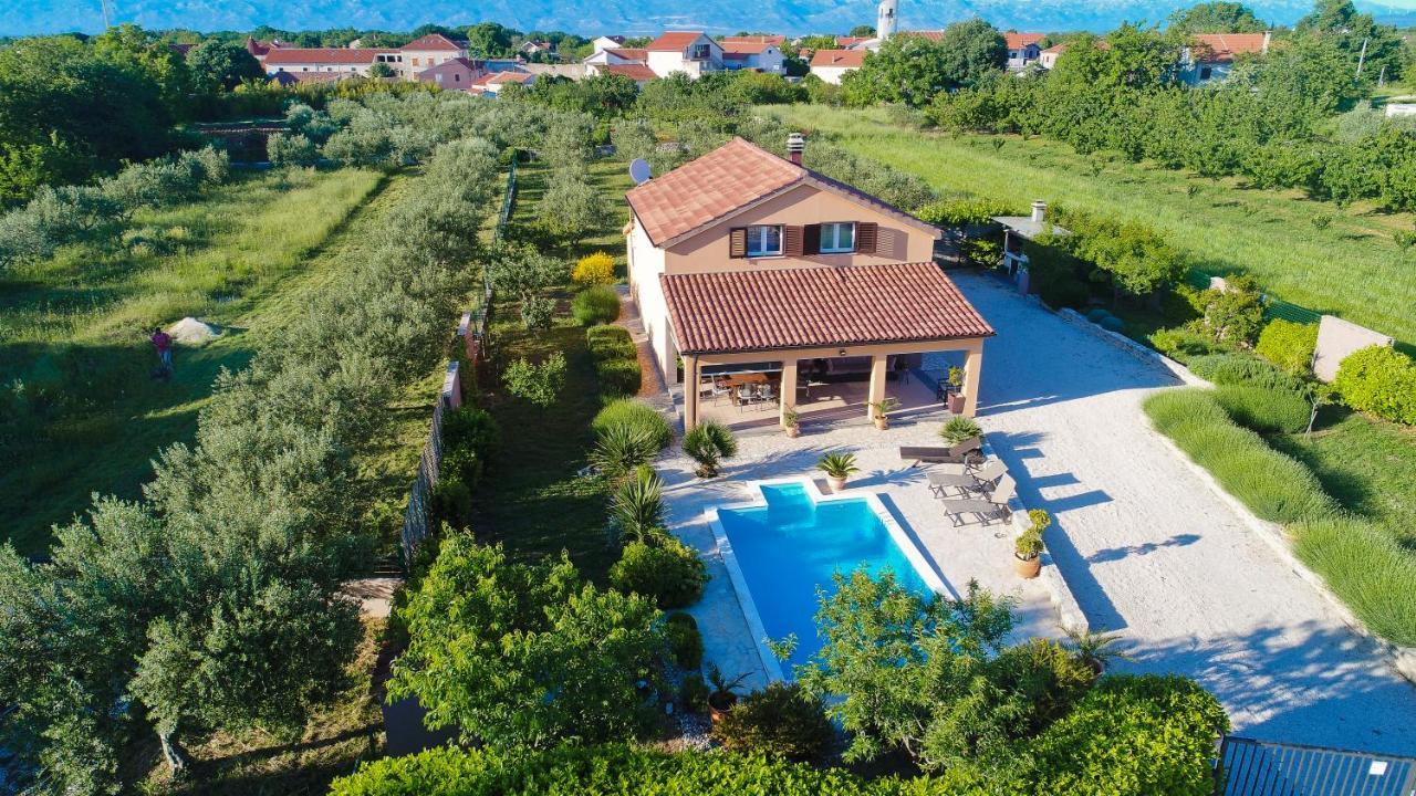 Holiday Home Taras Smilcic Eksteriør billede
